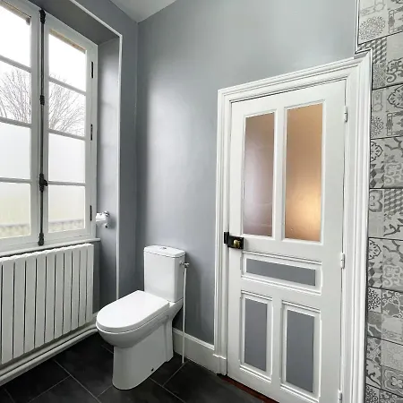 Chateau De Bruges Bed and breakfast Lapeyrouse